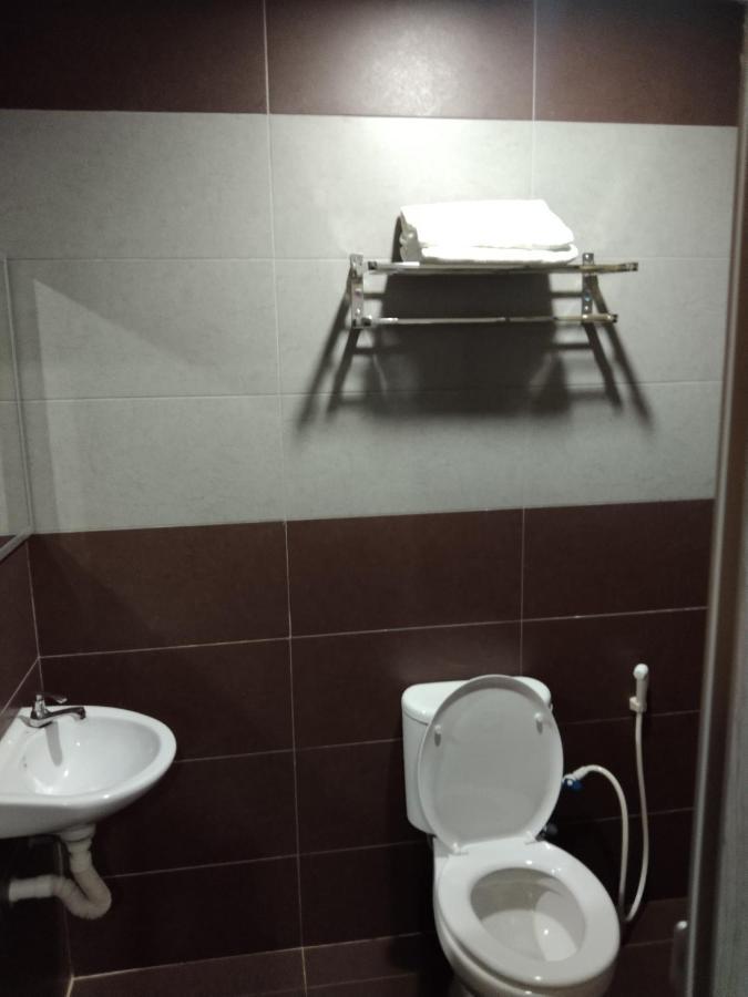 קולאי One World Hotel מראה חיצוני תמונה