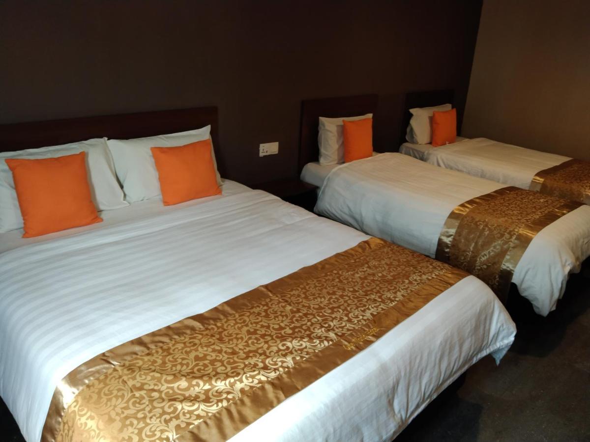 קולאי One World Hotel מראה חיצוני תמונה