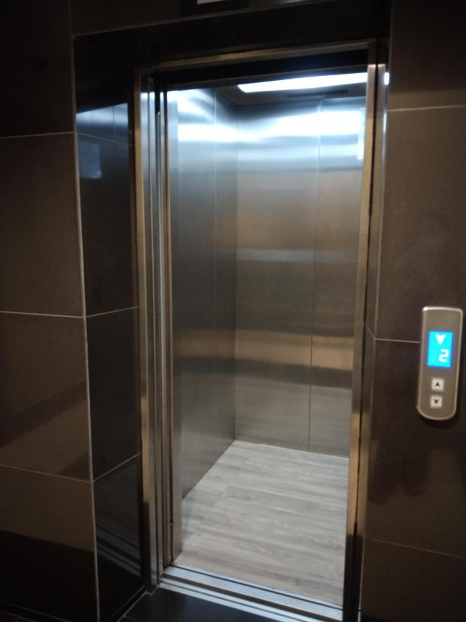 קולאי One World Hotel מראה חיצוני תמונה