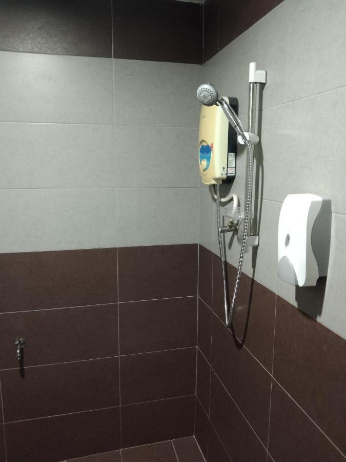 קולאי One World Hotel מראה חיצוני תמונה