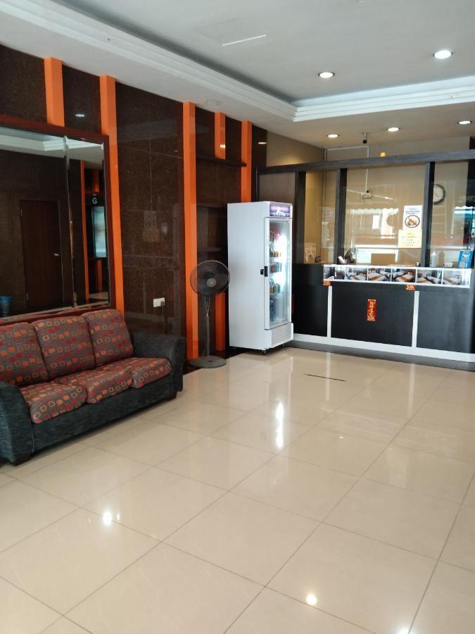 קולאי One World Hotel מראה חיצוני תמונה